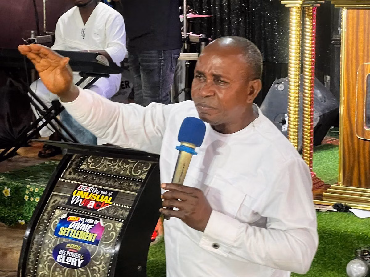 HOLY COMMUNION SERVICE
